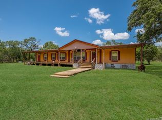 1075 Quail Run, Lytle, TX 78052