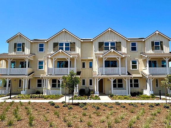 Arroyo Crossings by Trumark Homes Livermore, CA I Amara Exterior