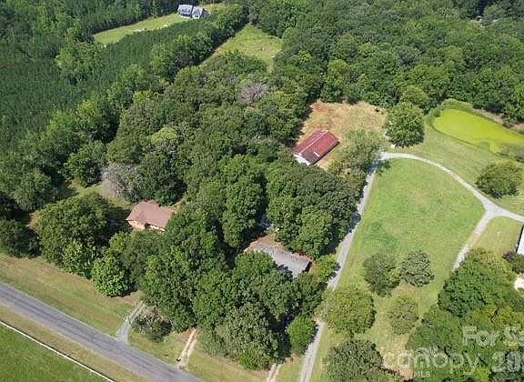 3rd image of 4570 Hamby Branch Rd