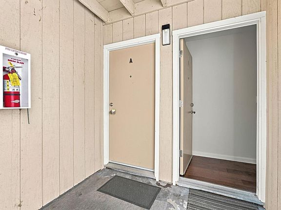 3rd image of 936 Kiely Blvd Unit B