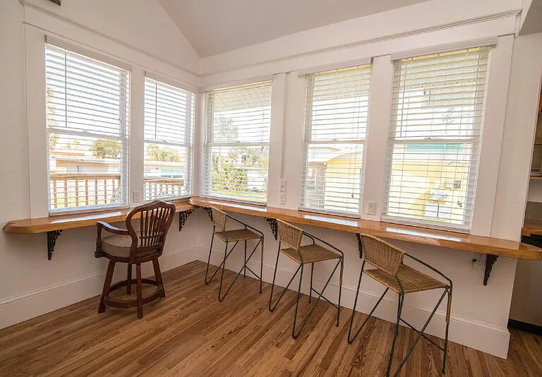 609 Lenox Ave — Photo 10