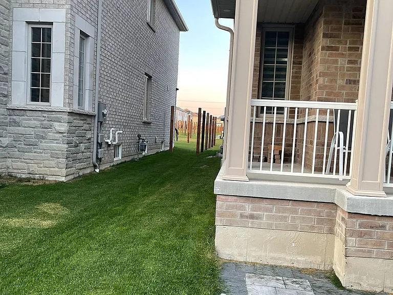 28 Northern Breeze Cres — Photo 1