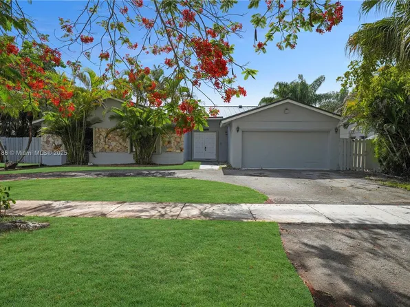 10405 SW 146th Ave, Miami, FL 33186