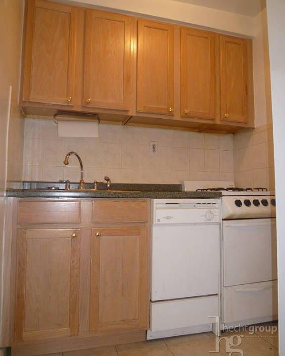 1st image of 227 E 83rd St APT 4C