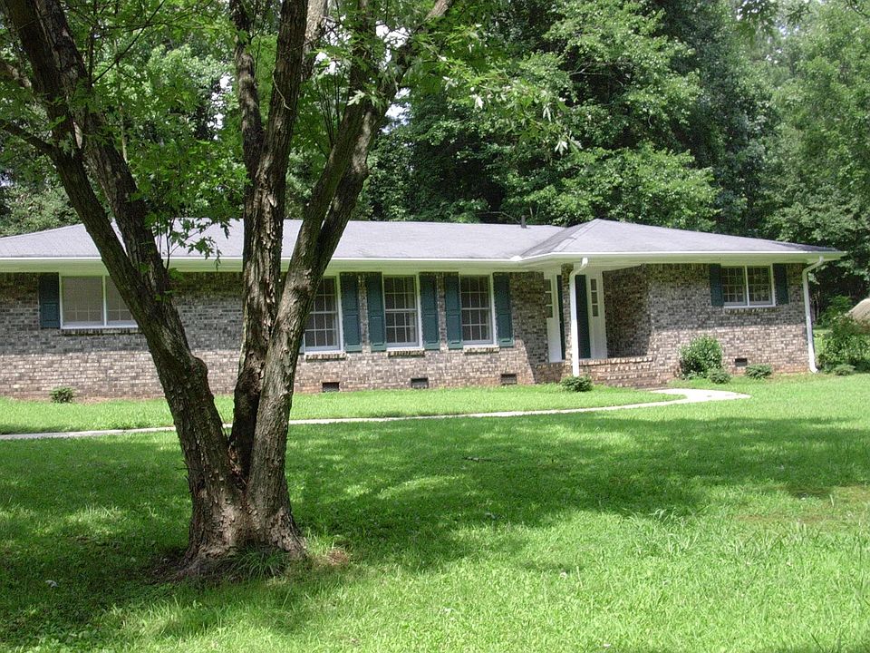 Beautifully renovated all brick ranch