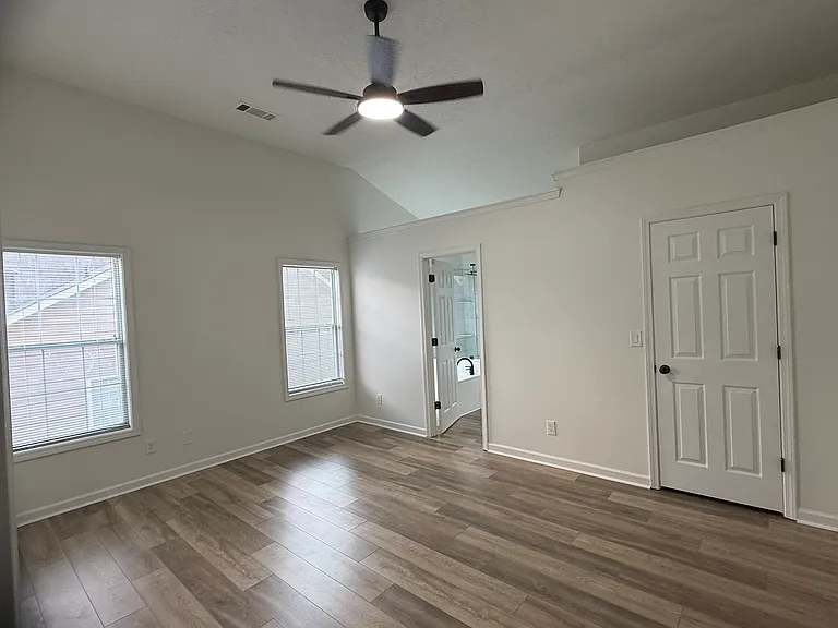 1887 Bitsy Grant Ct — Photo 5