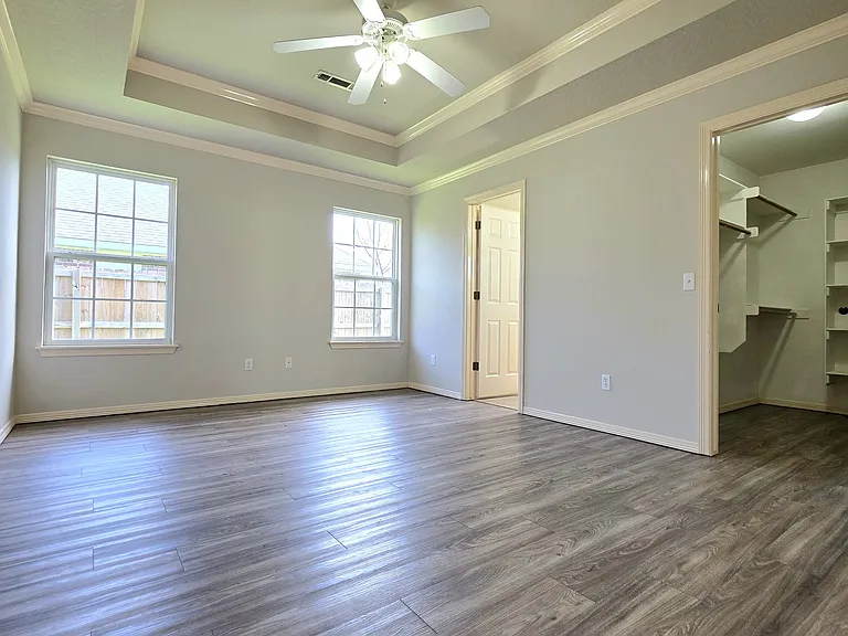 3405 S East St — Photo 8