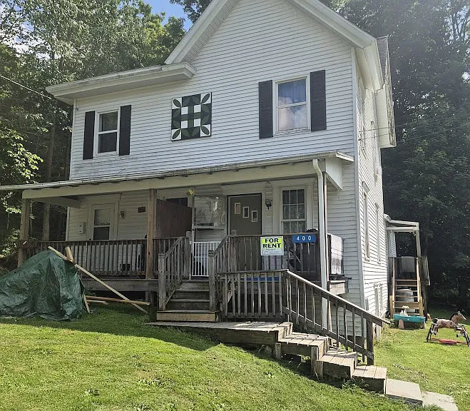 400 Jackson St — Photo 2