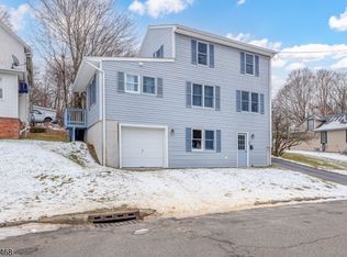 49 Sussex St, Newton Town, NJ 07860