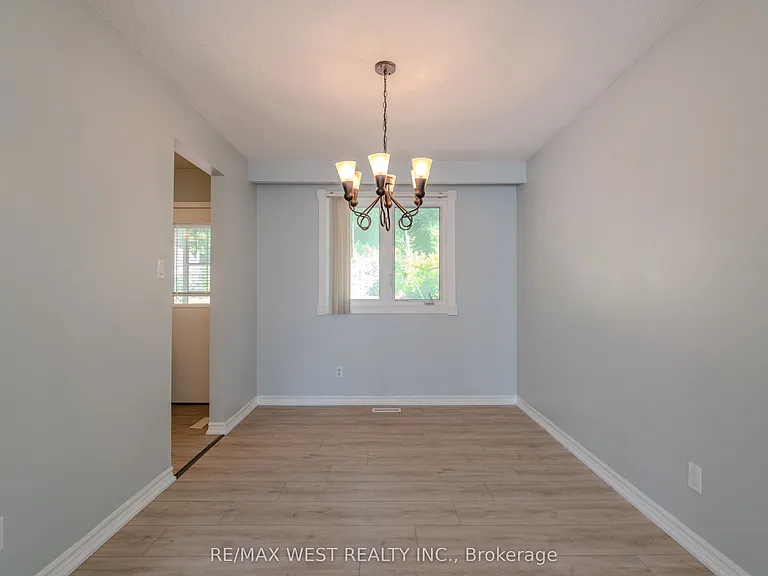 147 Forest Rd — Photo 5