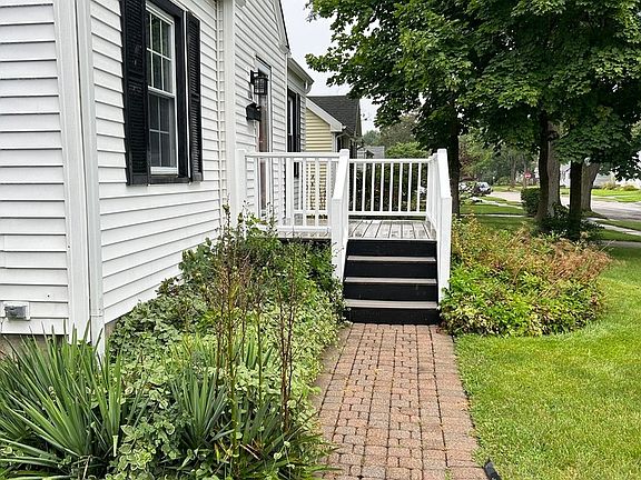 3rd image of 134 N Garfield Ave