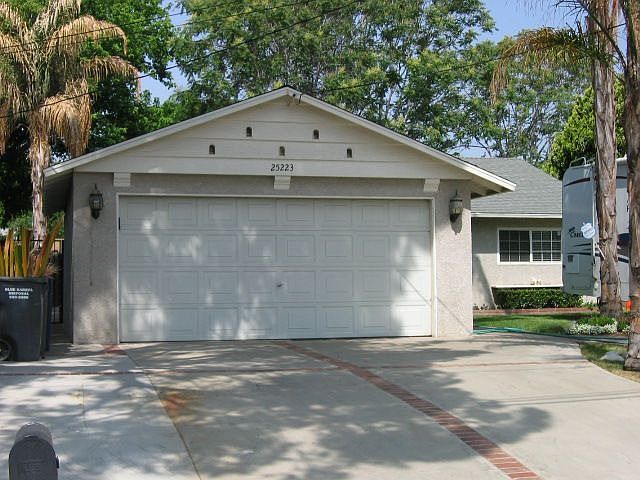 1st image of 25223 Everett Dr