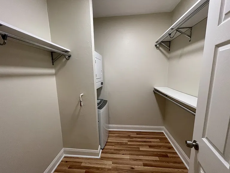 4924 Centre Ave #2 — Photo 10