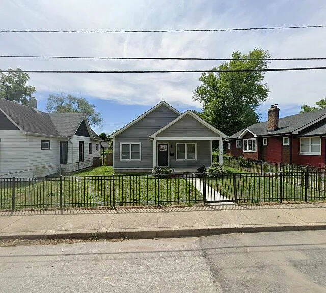 2154 N Harding St — Photo 1