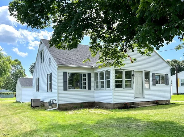 512 N Kirk St, West Lafayette, OH 43845