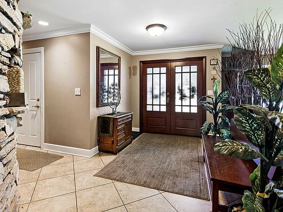 2nd image of 6833 N Concord Ln