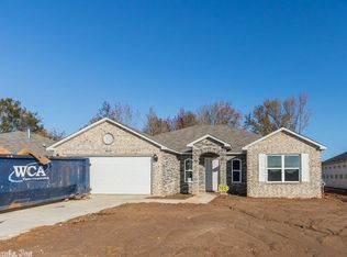 7032 Ridgemist Ln, North Little Rock, AR 72117