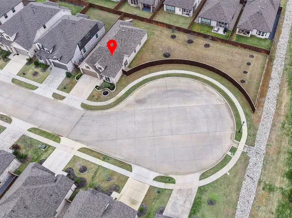 4737 Pin Oak Ct, Aubrey, TX 76227