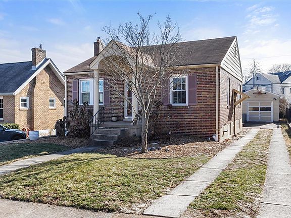 2nd image of 9416 Lavern Pl