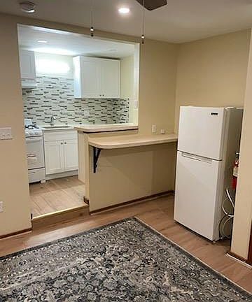 5th image of 17 Prospect St #1