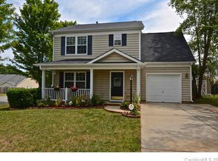 8526 Redstone View Dr, Charlotte, NC 28269