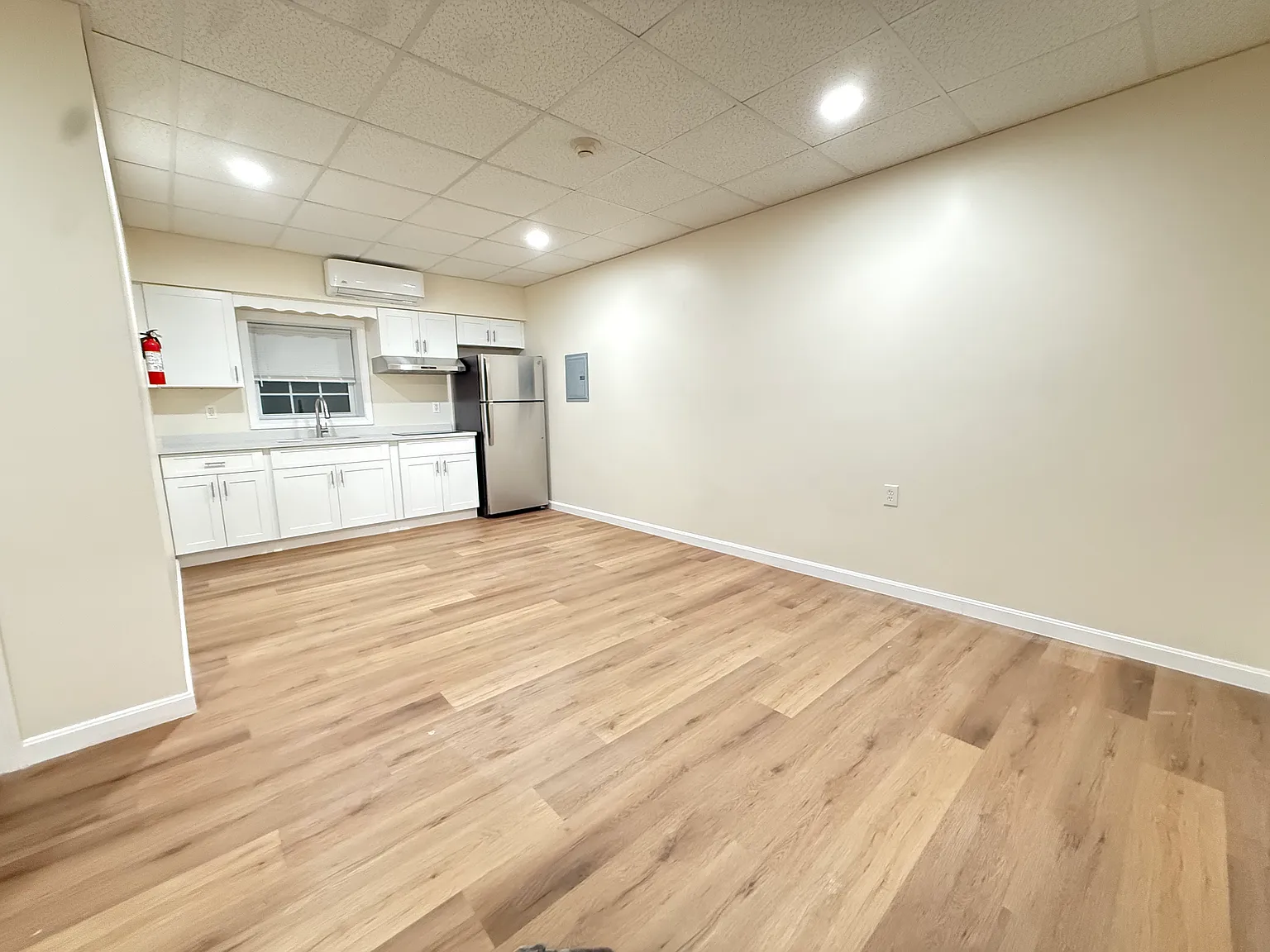 Studio, $1,600 — Photo 1