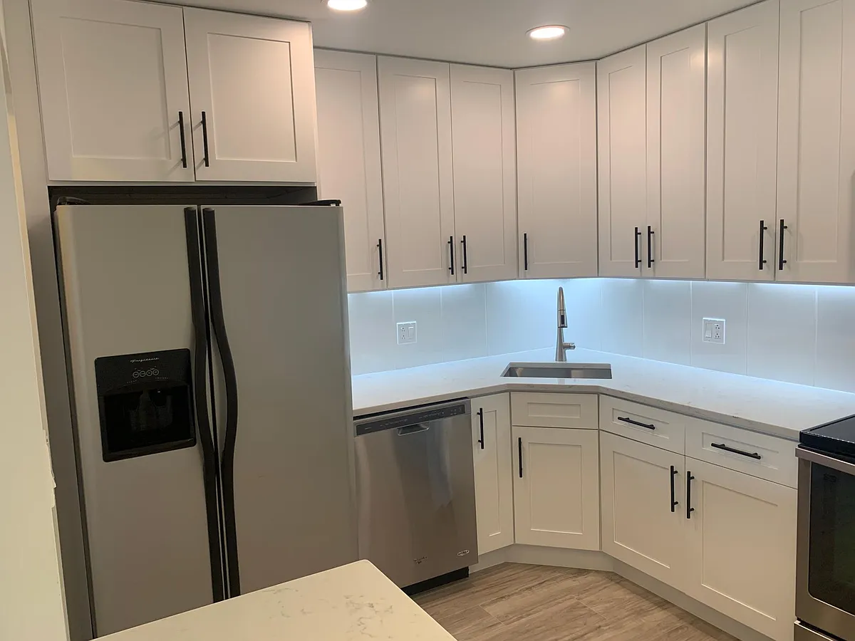 Kitchen - 1002 Castilian Ct #310