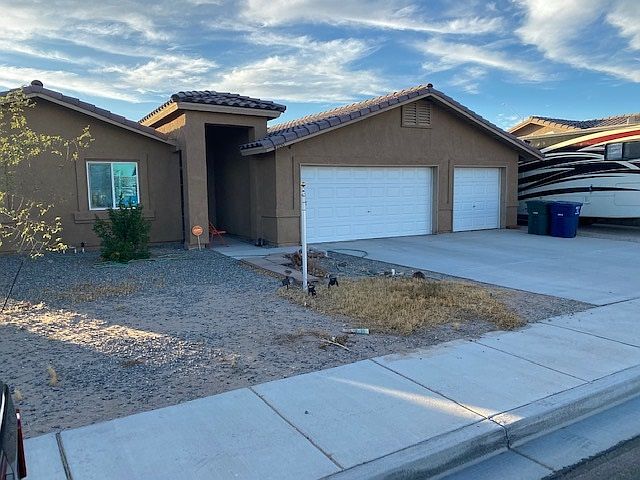 1st image of 4100 S Sunflower Dr