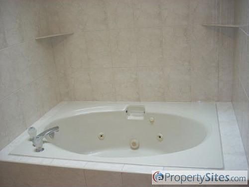 4th image of 3578 Edington Way