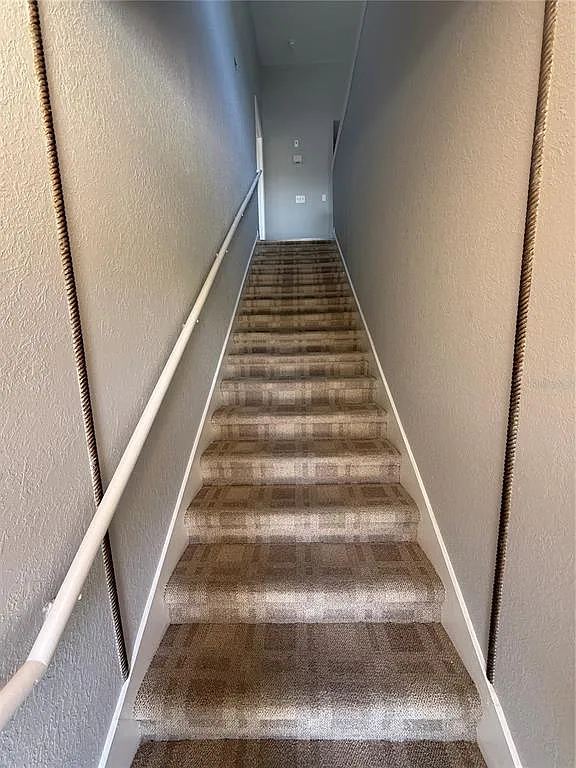 2 bed, 2.0 bath, 1080 sqft, $1,900 — Photo 3