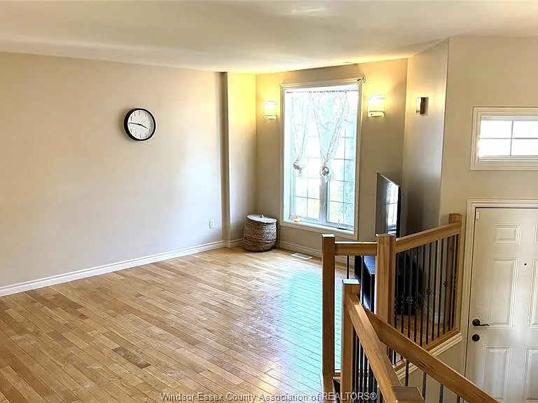 4671 Unicorn Ave — Photo 3