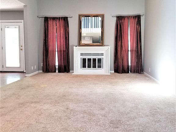 3rd image of 704 Barlin Ct