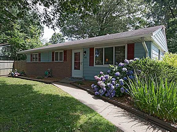 2nd image of 611 Greenville Ct