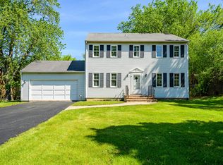 70 Niles Ave, Lake Forest, IL 60045