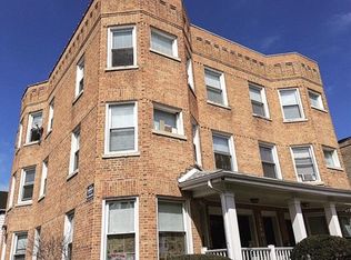 1239 Emerson St, Evanston, IL 60201