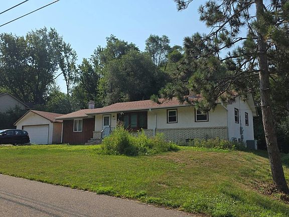 2nd image of 1684 Frost Ave
