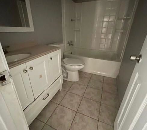 4th image of 221 Park Place Dr