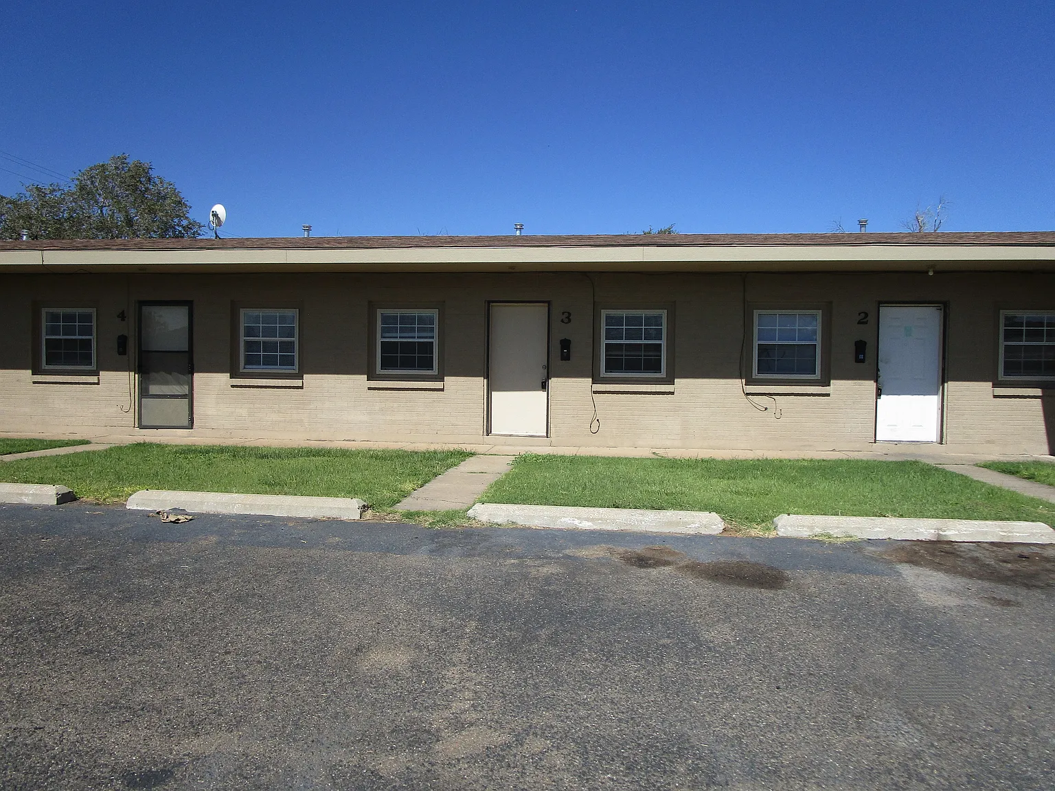 1 bed, $1,000 — Photo 2