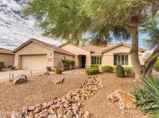 1952 E Wintergreen Dr, Green Valley, AZ 85614