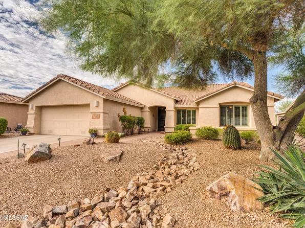 1952 E Wintergreen Dr, Green Valley, AZ 85614