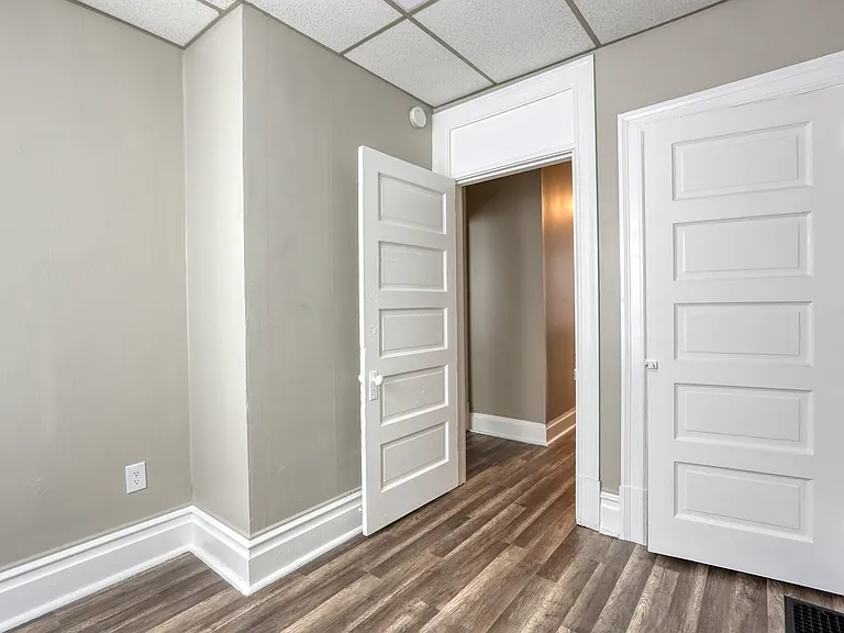 403 Wall Ave #2 — Photo 3