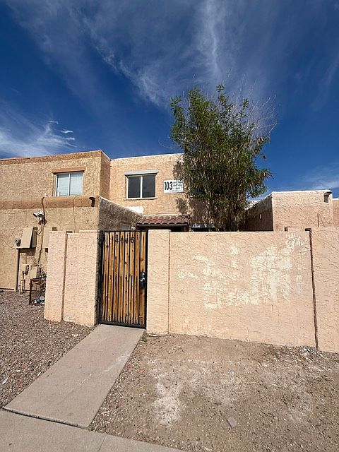 1st image of 4045 S 44th Way
