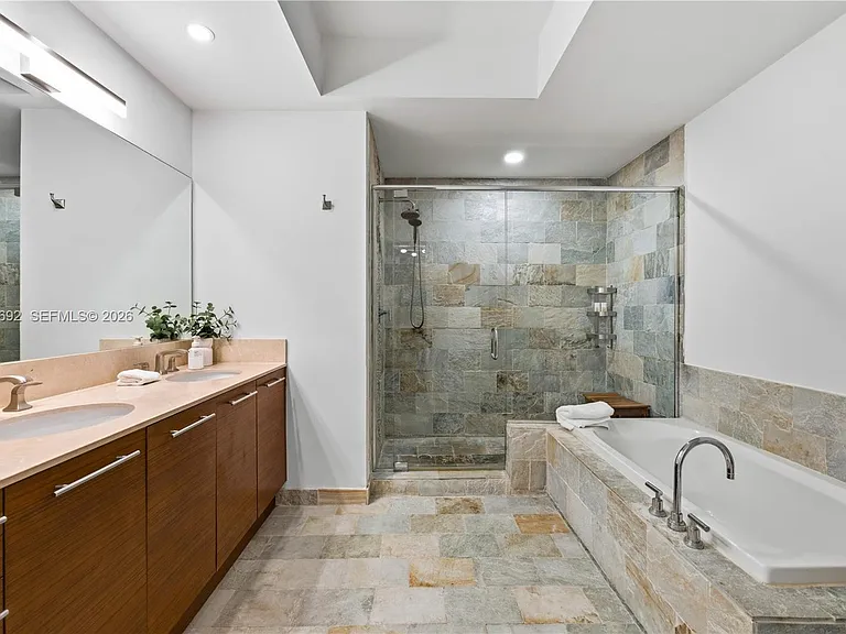 2641 N Flamingo Rd #2605N — Photo 20