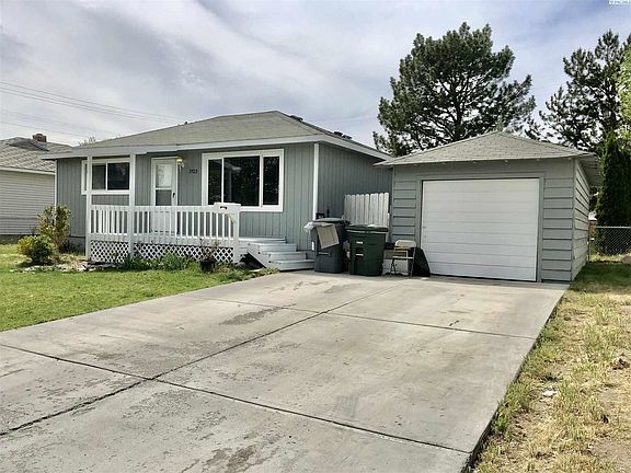 2nd image of 1923 Everest Ave