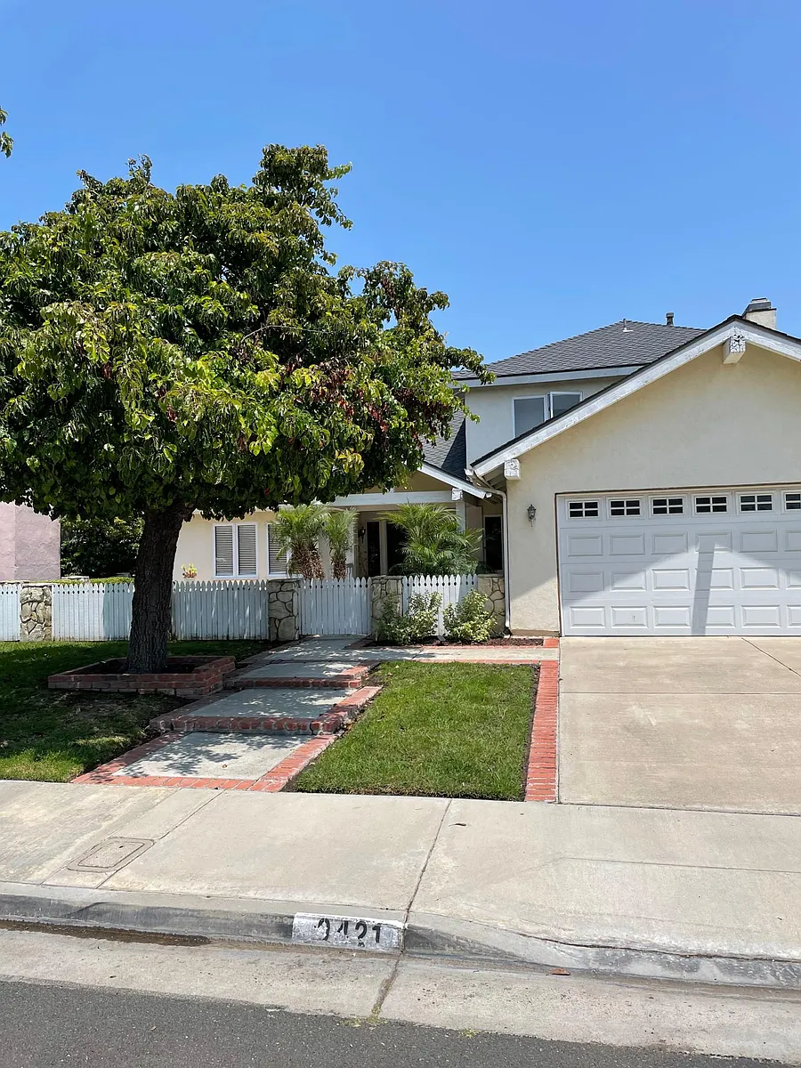 Primary Photo - 9421 Gateshead Dr