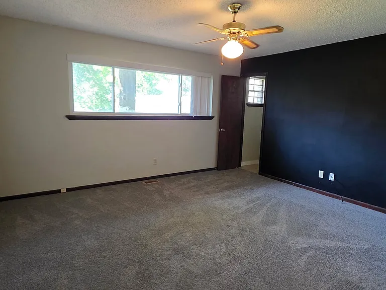 3320 E Heritage Pkwy — Photo 6