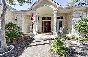 1st image of 140 Hazeltine Dr