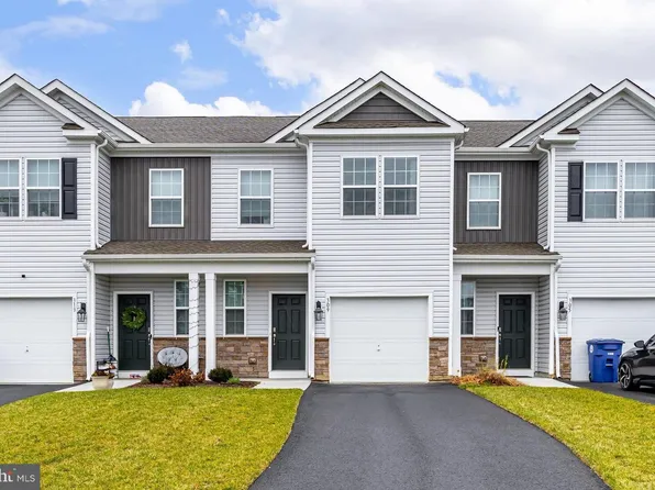 309 Mazzeo Dr, Glassboro, NJ 08028