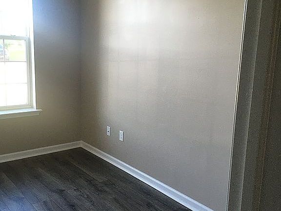 4th image of 4449 Whitetail Dr