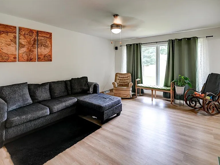 2305 McKenna Blvd — Photo 11